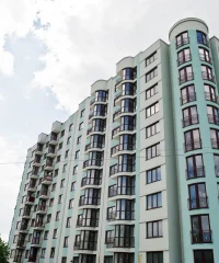 Что лучше: монолит, панель или кирпич?