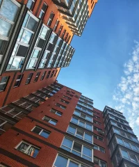 Вертикальный город: плюсы и минусы жизни в высотных башнях бизнес-класса